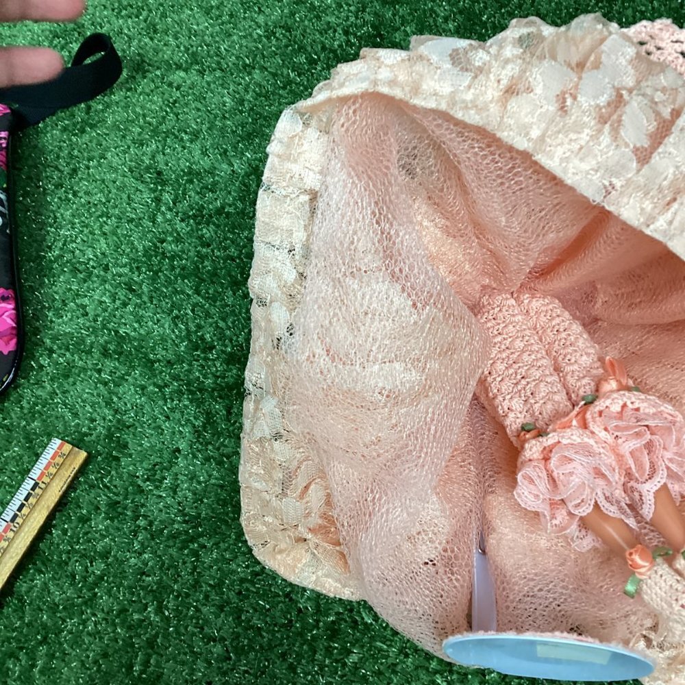 Hand Crochet Barbie Southern Belle Outfit Dress - Picture 11 of 13